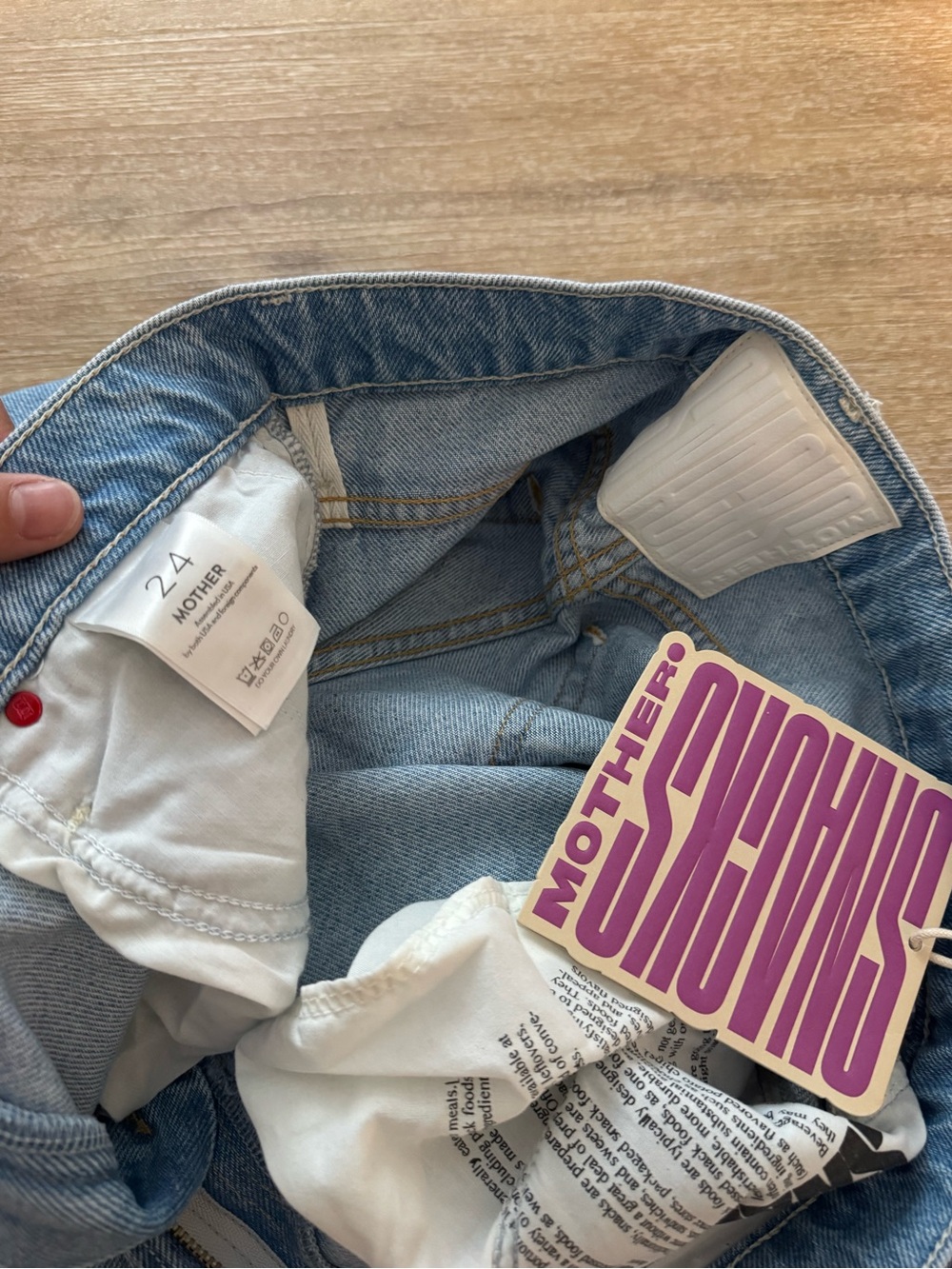 MOTHER The Whip Skimp Mid-Rise Tapered Jeans 24 Munchies Light Wash NWT - Picture 3 of 5